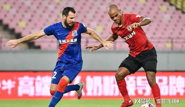 爱游戏体育包含中超窗口期走向成谜，里昂门线救险，媒体盛赞，训练强度明显提升的词条